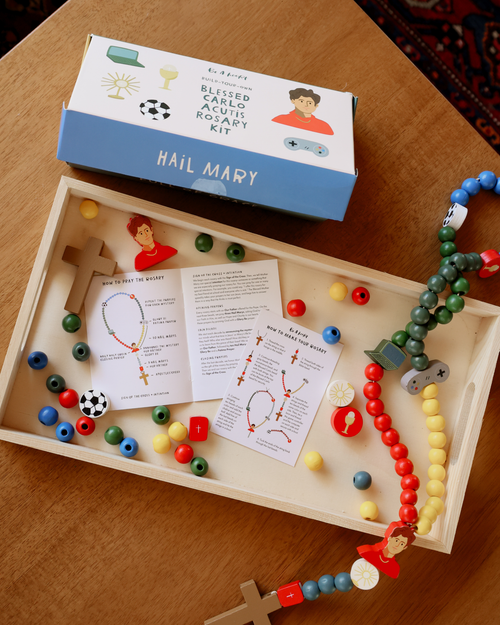 Saint Carlo Acutis Rosary Kit - JMJs Catholic Store, Inc