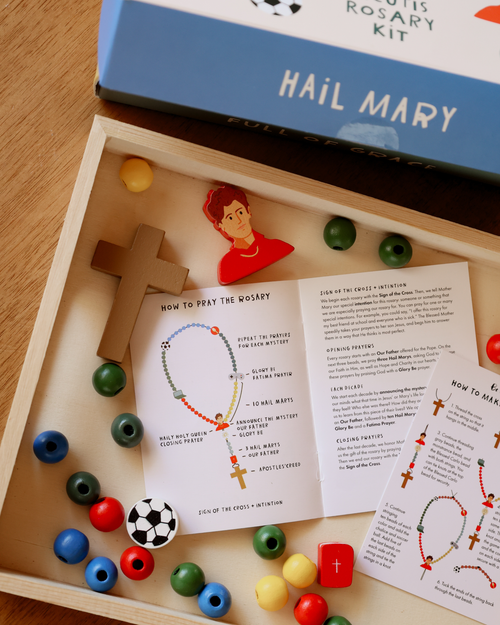 Saint Carlo Acutis Rosary Kit - JMJs Catholic Store, Inc